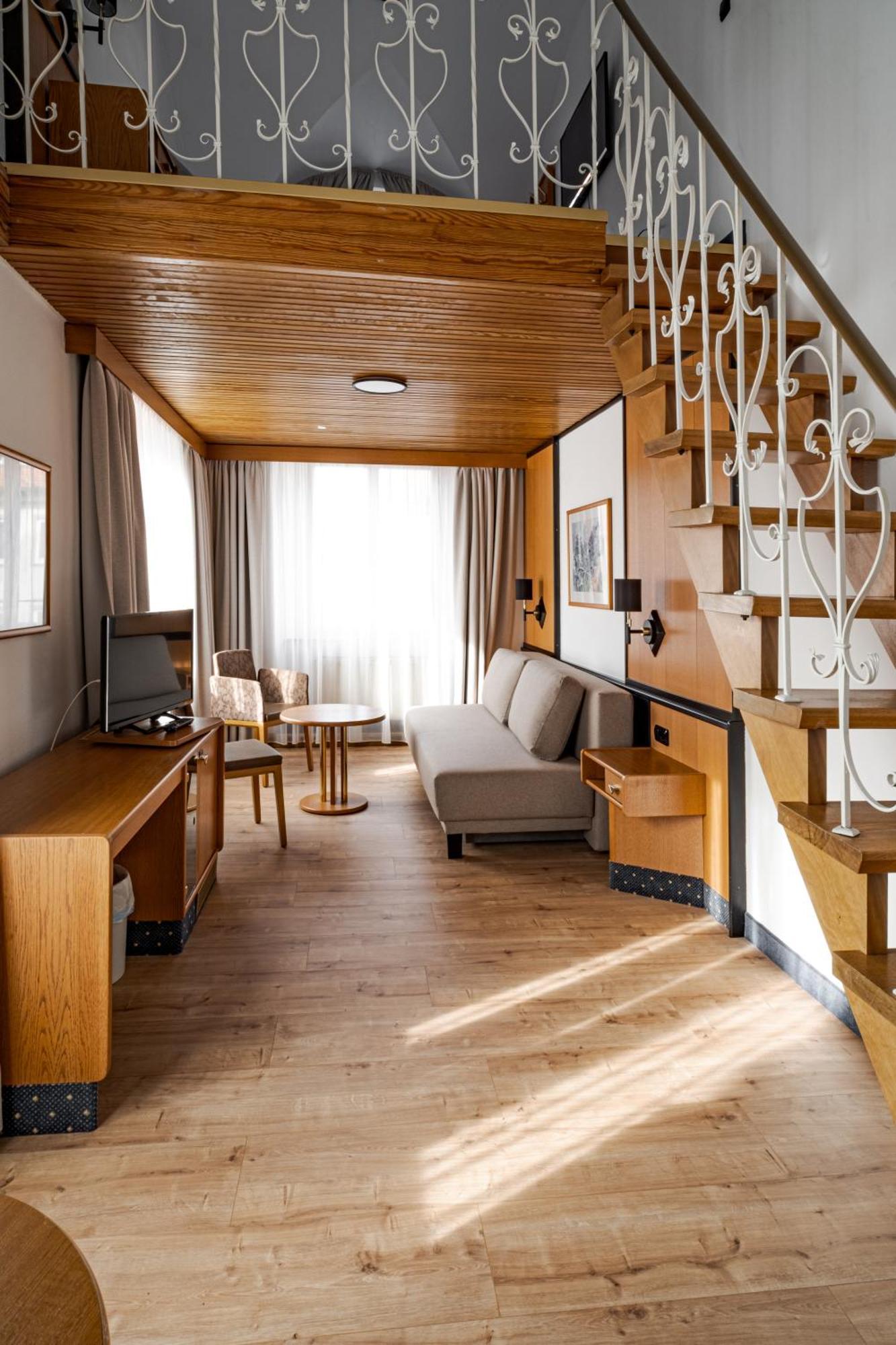 Hotel Goldener Hirsch Kaufbeuren Luaran gambar