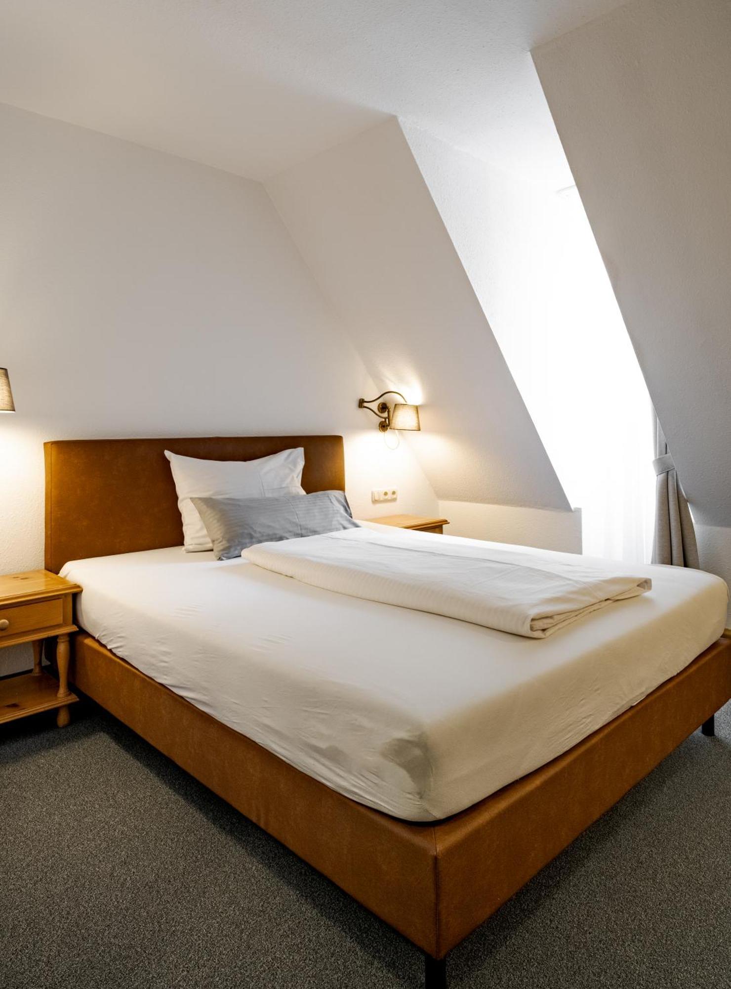 Hotel Goldener Hirsch Kaufbeuren Bilik gambar